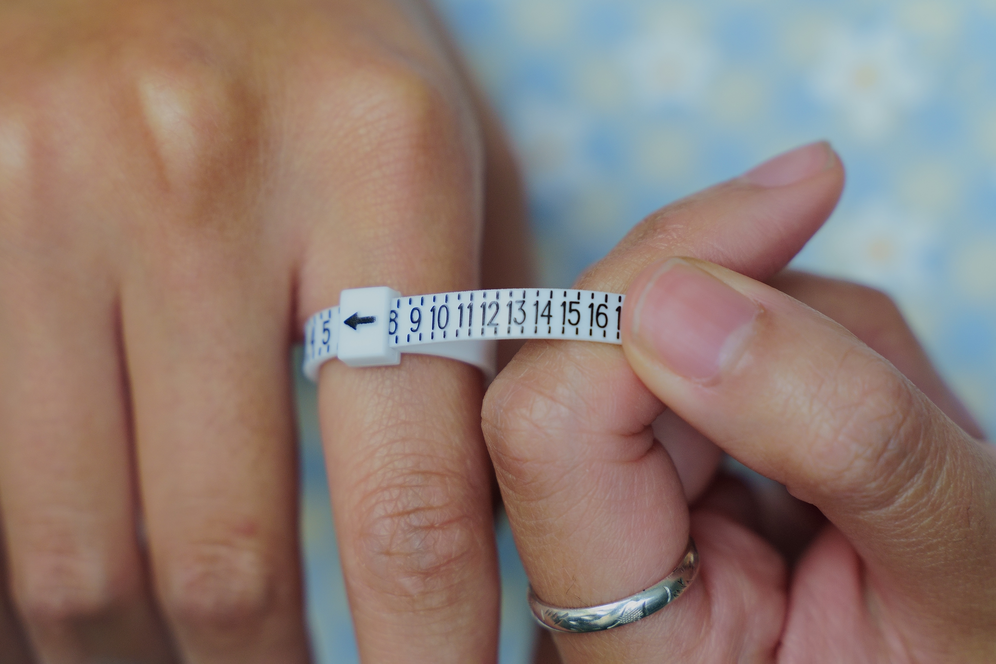 Wedding Rings How To Figure Out Your Finger Size Finger How To